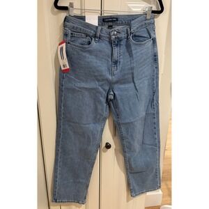 Calvin Klein Jeans Women's 8 High Rise Straight Leg Cropped Light Wash Denim NWT